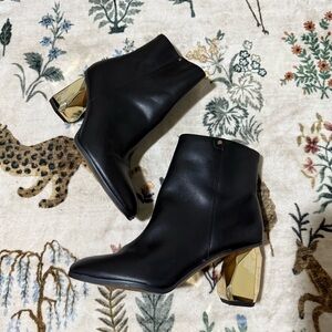 Franco Sarto Tiera Black Leather Gold Beveled Block Heel Ankle Boot Size 9.5